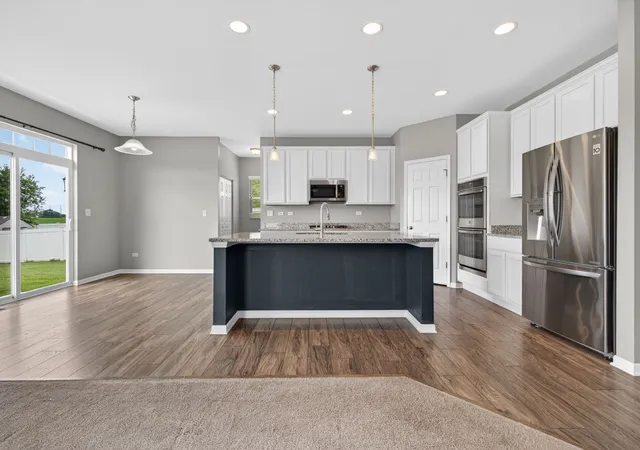 Photo 3 of Single Family Residence at 26525 W Old Stage Ln, Channahon, IL 60410 | MLS# 12721742 | | Sold on 2026-10-09