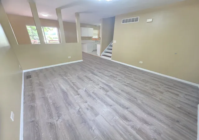 Photo 3 of Single family home for sale at 1705 Lake Pointe Dr, Plainfield, IL 60586 | MLS# 12722318 | Listing updated on 2026-09-12
