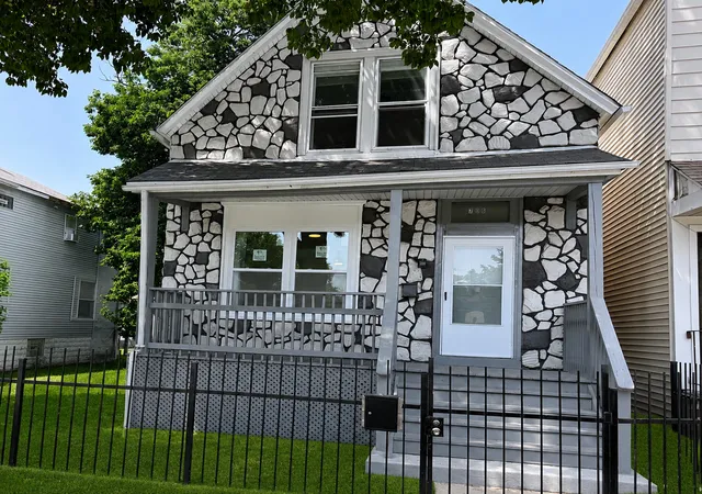 Photo 1 of Single family home for sale at 706 W 81st Street, Chicago, IL 60620 | MLS# 12722349 | Listing updated on 2026-10-08