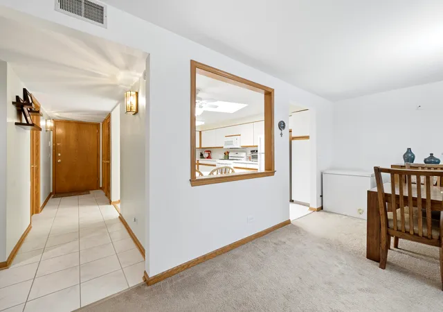 Listing Photo 5 - Condo for sale in building located at 8580 W Foster Ave, Norridge, IL 60706 - Unit #706