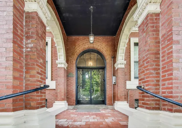 Photo 2 of Sale Pending at 3735 S Lake Park Ave #G, Chicago, IL 60653 | MLS# 12723667 | Listing updated on 2026-09-24