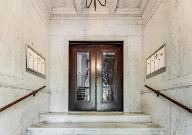 Photo 3 of Sale Pending at 3735 S Lake Park Ave #G, Chicago, IL 60653 | MLS# 12723667 | Listing updated on 2026-09-24