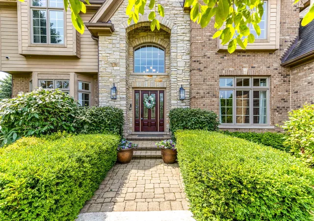 Photo 2 of Single family home for sale at 37w209 Deer Pond Ct, St. Charles, IL 60175 | MLS# 12724714 | Listing updated on 2026-09-12