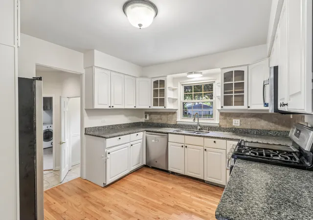 Photo 2 of Sale Pending at 1053 Laurel Ln, Naperville, IL 60540 | MLS# 12725151 | Listing updated on 2026-09-15