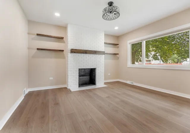Photo 3 of Single family home for sale at 1007 Nancy Rd, Lake Holiday, IL 60548 | MLS# 12725406 | Listing updated on 2026-09-09