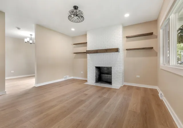 Photo 4 of Single family home for sale at 1007 Nancy Rd, Lake Holiday, IL 60548 | MLS# 12725406 | Listing updated on 2026-09-09
