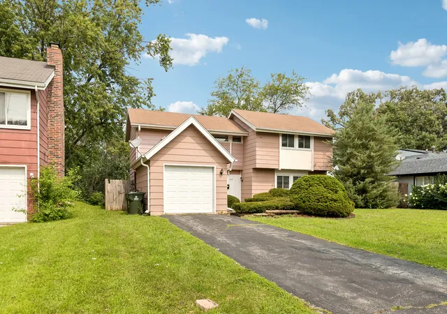 Photo 2 of Single family home for sale at 3212 Charlemagne Ave, Hazel Crest, IL 60429 | MLS# 12725578 | Listing updated on 2026-09-28