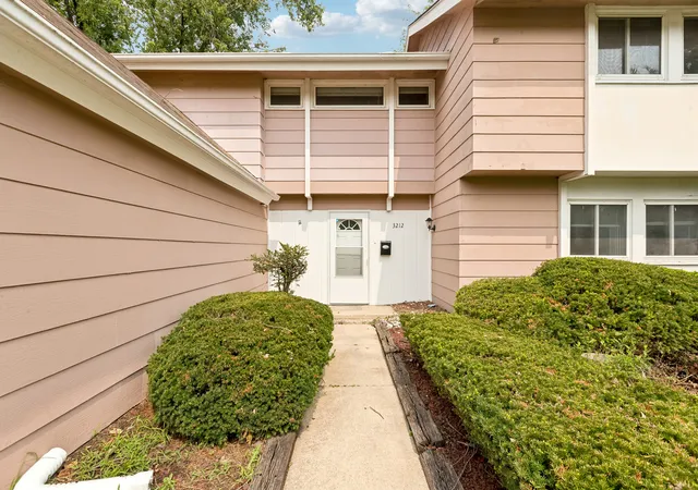 Photo 3 of Single family home for sale at 3212 Charlemagne Ave, Hazel Crest, IL 60429 | MLS# 12725578 | Listing updated on 2026-09-28