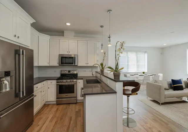 Photo 3 of Sale Pending at 2505 W Potomac Ave #1W, Chicago, IL 60622 | MLS# 12725795 | Listing updated on 2026-10-03