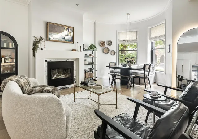 Photo 2 of Sale Pending at 1510 N Dearborn Pkwy #102, Chicago, IL 60610 | MLS# 12725870 | Listing updated on 2026-10-03