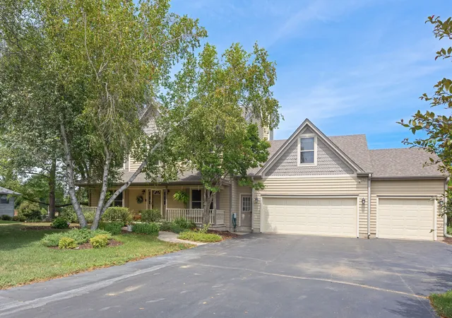 Photo 1 of Sale Pending at 10306 E Branch Rd, Rochelle, IL 61068 | MLS# 12725975 | Listing updated on 2026-09-11