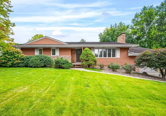 Photo 1 of Single family home for sale at 221 Hillside Ln, Bloomington, IL 61701 | MLS# 12726490 | Listing updated on 2026-09-30