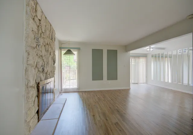 Photo 2 of Condo for sale at 4 W Millstone Ct #A, Palos Hills, IL 60465 | MLS# 12726644 | Listing updated on 2026-09-21