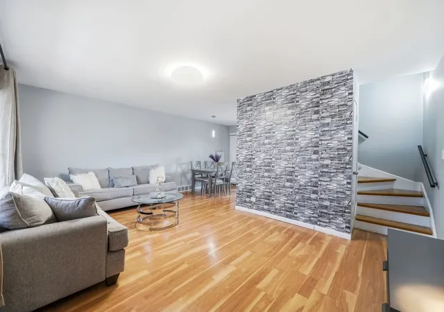 Photo 4 of Townhouse for sale at 9837 Garden Ct, Schiller Park, IL 60176 | MLS# 12726855 | Listing updated on 2026-10-05