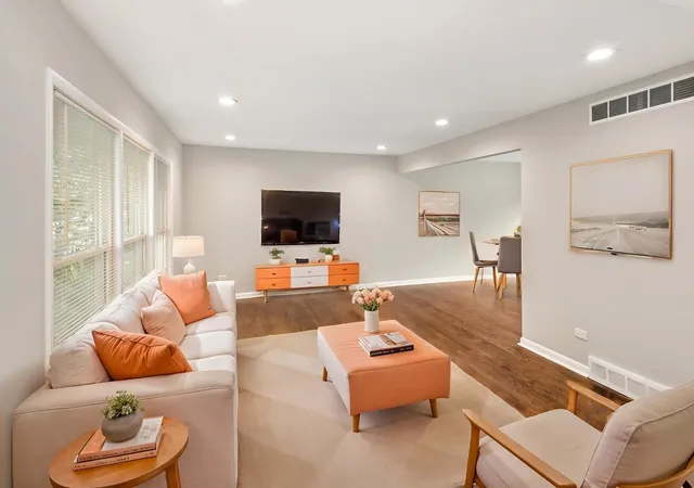 Photo 2 of Single family home for sale at 16927 Langley Ave, South Holland, IL 60473 | MLS# 12727293 | Listing updated on 2026-09-24