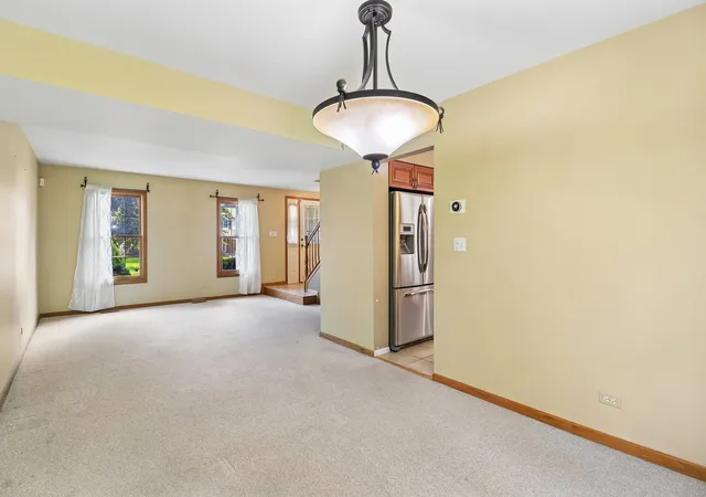 Photo 3 of Single family home for sale at 322 Chesapeake Ln, Bloomingdale, IL 60108 | MLS# 12727445 | Listing updated on 2026-09-11