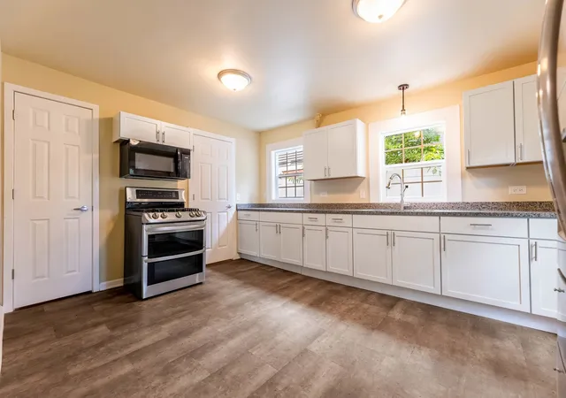 Photo 4 of Single family home for sale at 14802 Oak St, Dolton, IL 60419 | MLS# 12727569 | Listing updated on 2026-10-07