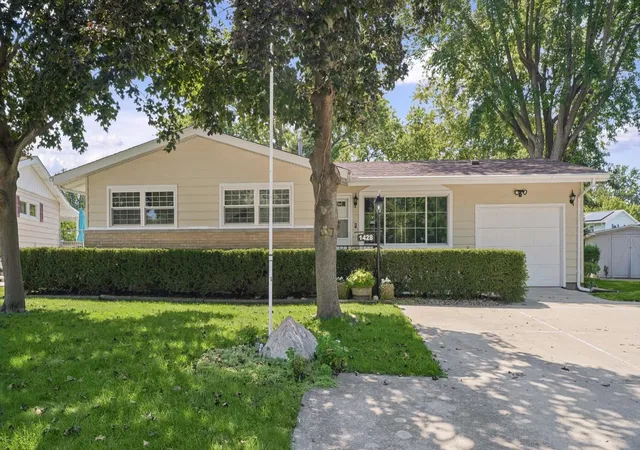 Photo 3 of Single family home for sale at 1428 Gleason Dr, Rantoul, IL 61866 | MLS# 12727753 | Listing updated on 2026-09-11