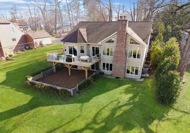 Photo 1 of Single family home for sale at 26811 N Oakdale Ln, Mundelein, IL 60060 | MLS# 12727786 | Listing updated on 2026-09-15