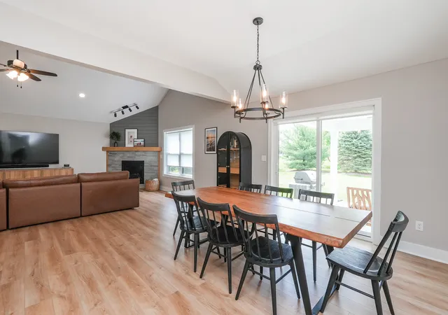 Photo 3 of Single family home for sale at 3172 Sun Valley Dr, Kankakee, IL 60901 | MLS# 12728001 | Listing updated on 2026-10-02