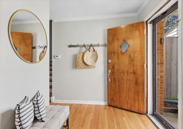 Photo 3 of Single family home for sale at 552 Burton Ave, Highland Park, IL 60035 | MLS# 12728137 | Listing updated on 2026-09-23