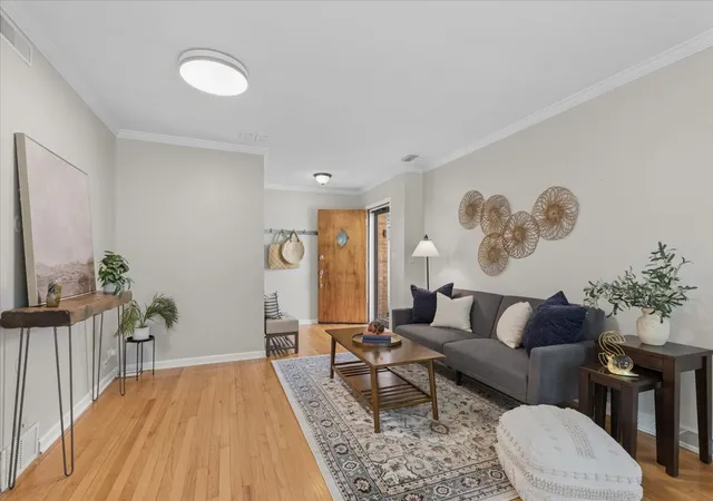 Photo 4 of Single family home for sale at 552 Burton Ave, Highland Park, IL 60035 | MLS# 12728137 | Listing updated on 2026-09-23