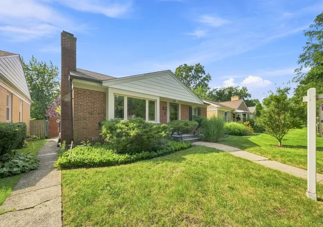 Photo 3 of Single family home for sale at 8120 Keystone Ave, Skokie, IL 60076 | MLS# 12728305 | Listing updated on 2026-10-04