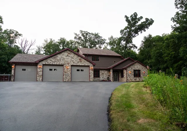 Photo 3 of Single family home for sale at 4746 S Knoll Rd, Rochelle, IL 61068 | MLS# 12729039 | Listing updated on 2026-10-01