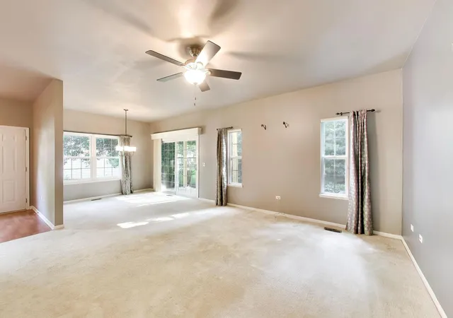 Photo 3 of Condo for sale at 2811 Granite Ct #2811, Crystal Lake, IL 60012 | MLS# 12729044 | Listing updated on 2026-09-11