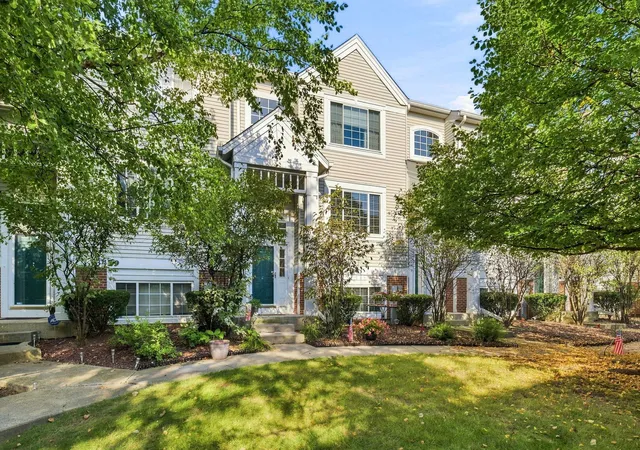 Photo 1 of Condo for sale at 3457 Ravinia Cir, Aurora, IL 60504 | MLS# 12729109 | Listing updated on 2026-09-10