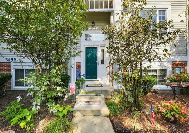 Photo 2 of Condo for sale at 3457 Ravinia Cir, Aurora, IL 60504 | MLS# 12729109 | Listing updated on 2026-09-10