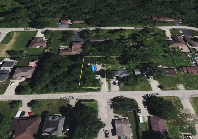 Photo 3 of Sale Pending at 17w230 Red Oak St, Bensenville, IL 60106 | MLS# 12729189 | Listing updated on 2026-09-14