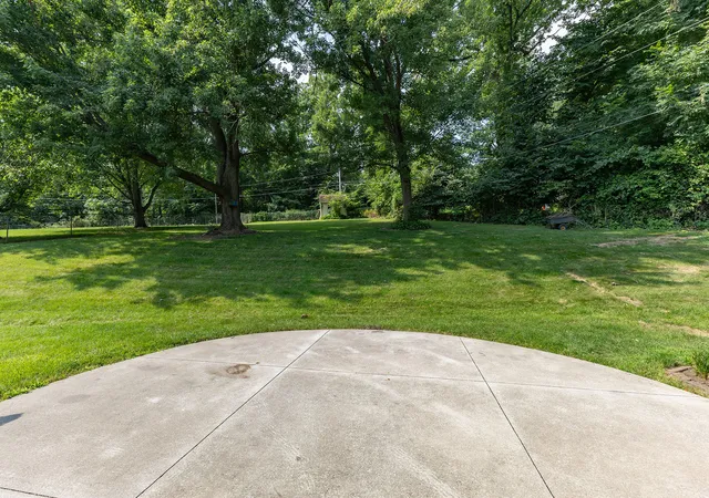 Photo 3 of Sale Pending at 1420 35th Avenue, Rock Island, IL 61201 | MLS# 12729275 | Listing updated on 2026-09-15