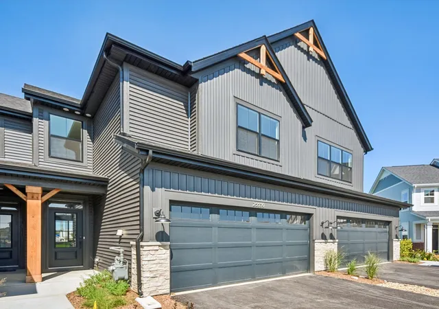 Photo 2 of Townhouse for sale at 25530 W Emory Ln, Plainfield, IL 60544 | MLS# 12729498 | Listing updated on 2026-09-28