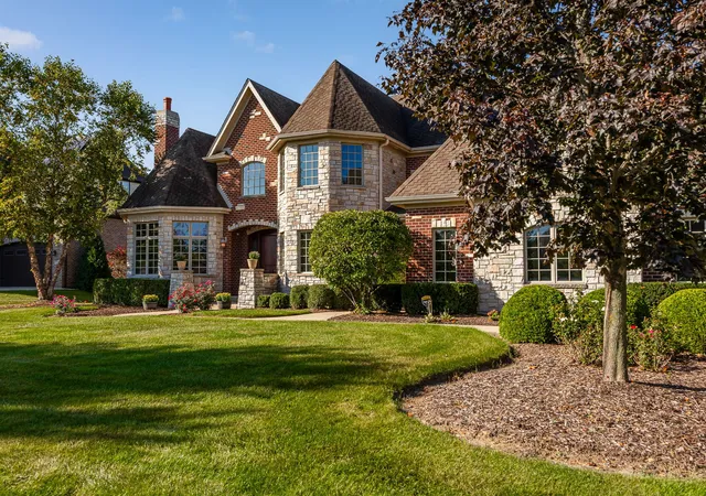 Photo 3 of Mansion for sale at 20159 Alison Trl, Mokena, IL 60448 | MLS# 12729756 | Listing updated on 2026-09-26