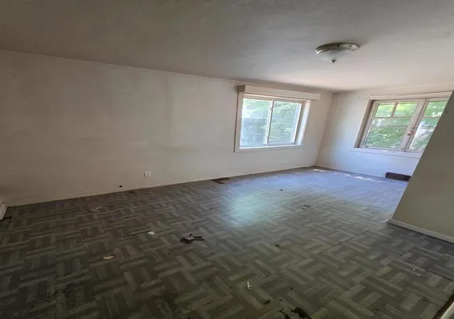 Photo 3 of Sale Pending at 1307 Eastview Dr, Waukegan, IL 60085 | MLS# 12729847 | Listing updated on 2026-09-21