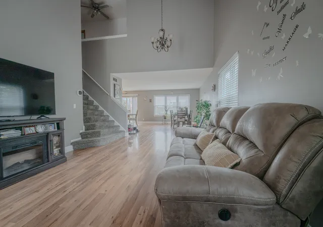 Photo 3 of Single family home for sale at 1778 Hickory Park Ln, Aurora, IL 60504 | MLS# 12730057 | Listing updated on 2026-09-11