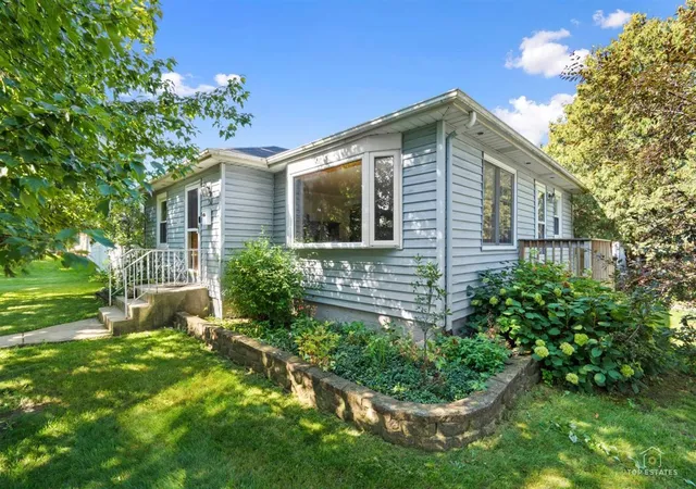 Photo 2 of Single family home for sale at 100 S Wisconsin Ave, Addison, IL 60101 | MLS# 12730277 | Listing updated on 2026-09-11