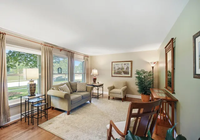 Photo 3 of Sale Pending at 457 N Stark Dr, Palatine, IL 60074 | MLS# 12730925 | Listing updated on 2026-10-07