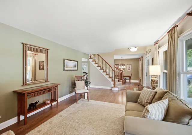 Photo 4 of Sale Pending at 457 N Stark Dr, Palatine, IL 60074 | MLS# 12730925 | Listing updated on 2026-10-07