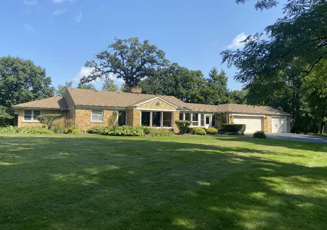 Photo 1 of Single family home for sale at 17w163 Oak Ln, Bensenville, IL 60106 | MLS# 12730955 | Listing updated on 2026-09-11