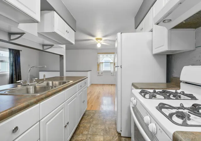 Photo 3 of Condo for sale at 2525 Cedar Glen Dr #1, Lynwood, IL 60411 | MLS# 12731177 | Listing updated on 2026-09-14