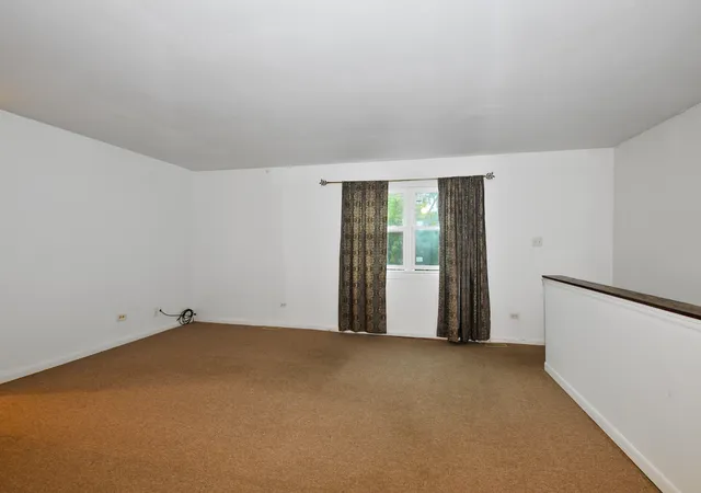Listing Photo 5 - Condo for sale in building located at 2525 Cedar Gln Dr, Lynwood, IL 60411 - Unit #1