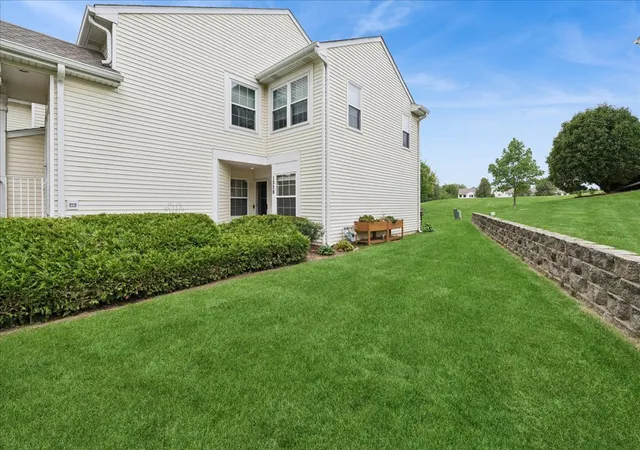 Photo 2 of Condo for sale at 1550 Meadowsedge Ln #1550, Carpentersville, IL 60110 | MLS# 12731272 | Listing updated on 2026-09-11