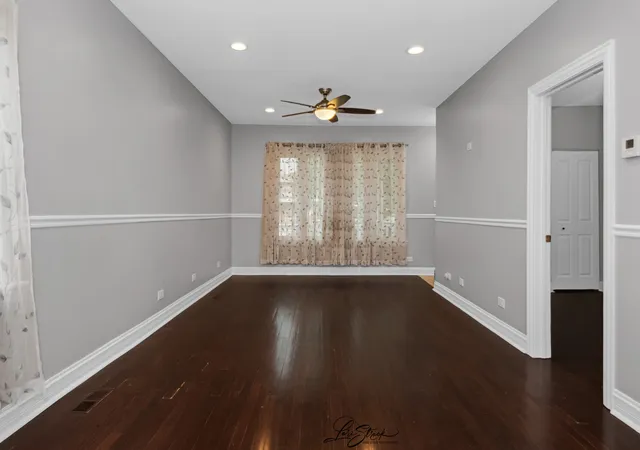 Photo 3 of Single family home for sale at 5441 S Hunt Ave, Summit, IL 60501 | MLS# 12731645 | Listing updated on 2026-10-20