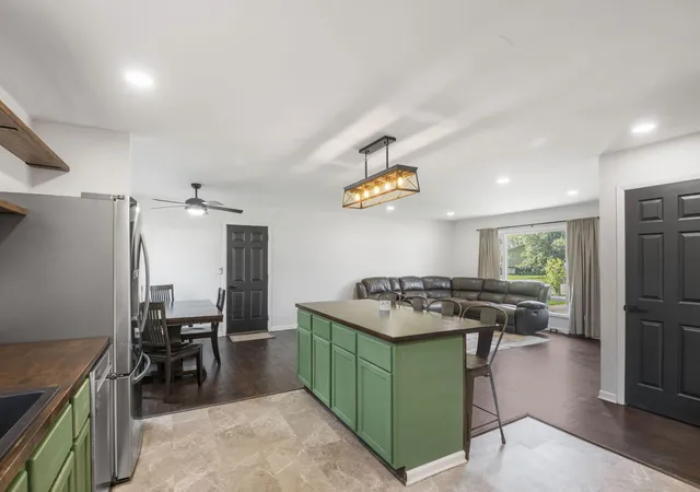 Photo 4 of Single family home for sale at 10004 NW Circle Dr, Richmond, IL 60071 | MLS# 12731839 | Listing updated on 2026-09-15