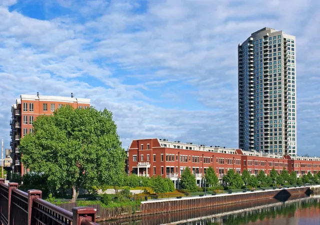 Photo 1 of Condo for sale at 501 N Clinton St #606, Chicago, IL 60654 | MLS# 12732675 | Listing updated on 2026-09-22
