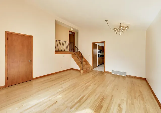 Photo 2 of Sale Pending at 138 N Elmwood Ave, Palatine, IL 60074 | MLS# 12733095 | Listing updated on 2026-09-28