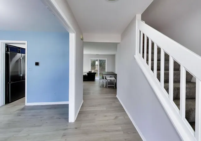 Photo 3 of Townhouse for sale at 505 Newbury Dr, Island Lake, IL 60042 | MLS# 12733125 | Listing updated on 2026-10-03
