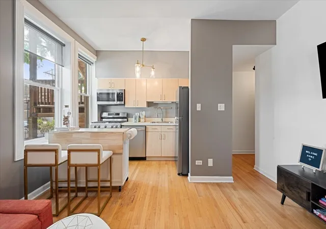 Photo 3 of Condo for sale at 4053 N Sheridan Rd #3, Chicago, IL 60613 | MLS# 12733203 | Listing updated on 2026-09-15